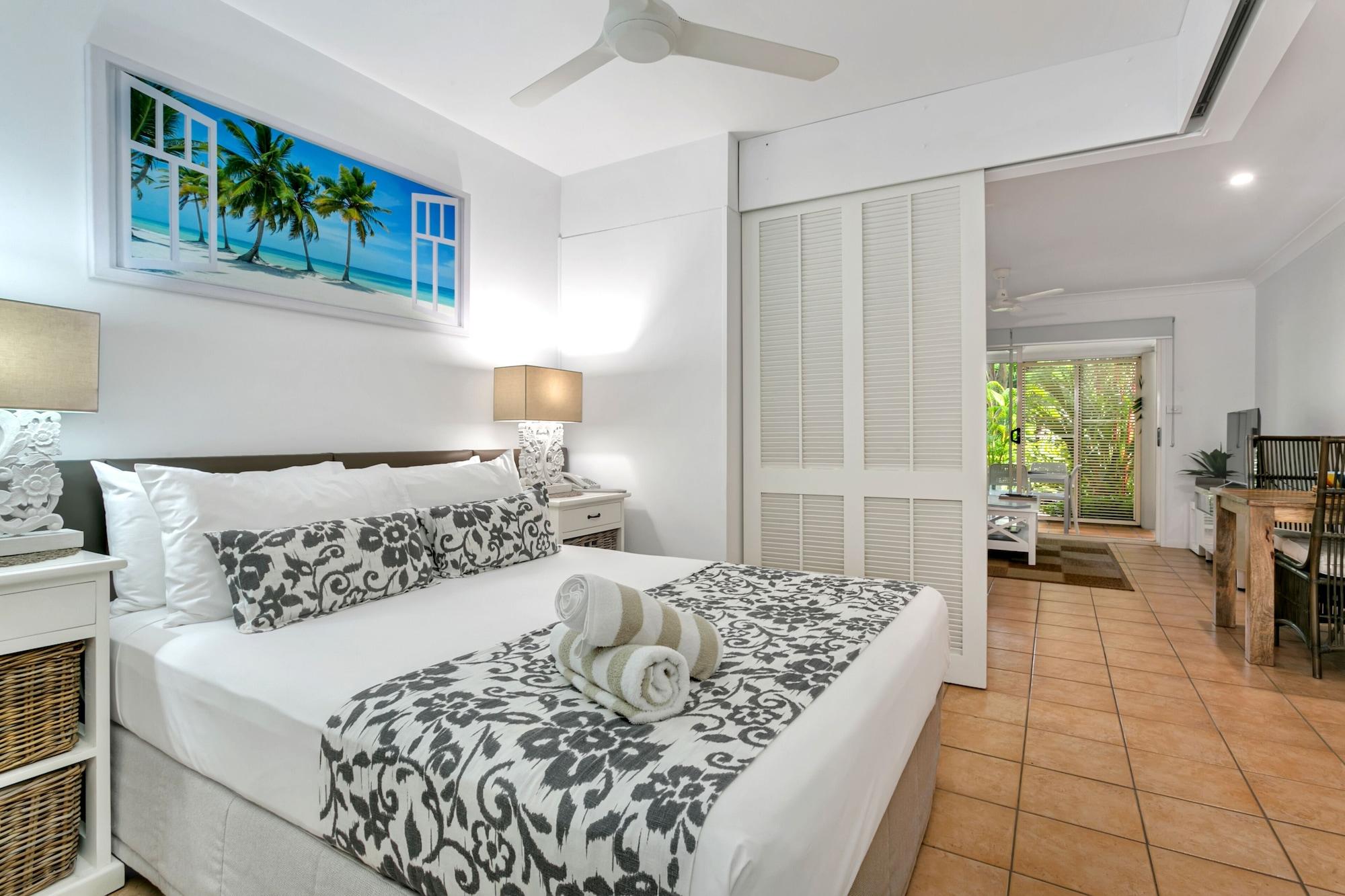 Port Douglas Apartments - Adults Only Oasis Zewnętrze zdjęcie
