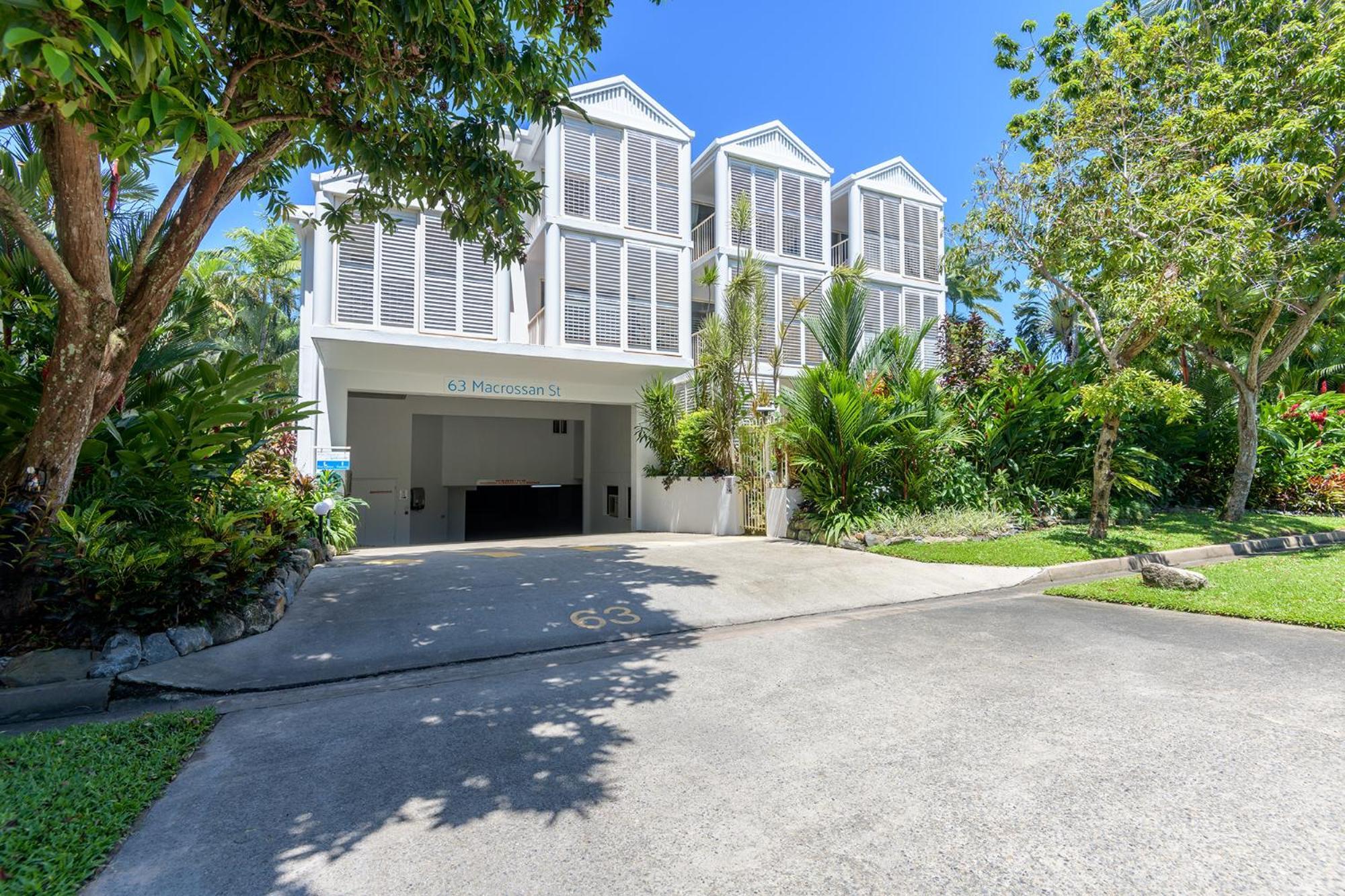 Port Douglas Apartments - Adults Only Oasis Zewnętrze zdjęcie